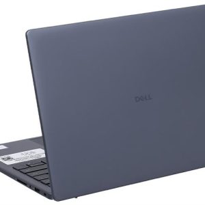 Góc nghiêng laptop Dell Pro 14 PV14250 hiển thị màn hình Windows 11 sắc nét và bàn phím chiclet.